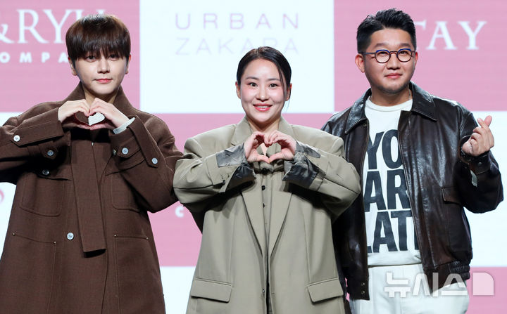 '완전체 컴백' <b>어반자카파</b> "이번 앨범 <b>뮤즈</b>는 <b>수지</b>…공 많이 들였다"