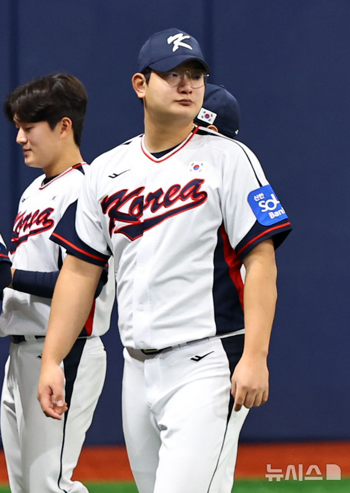 <b>야구 대표팀</b> 합류한 <b>김서현</b>