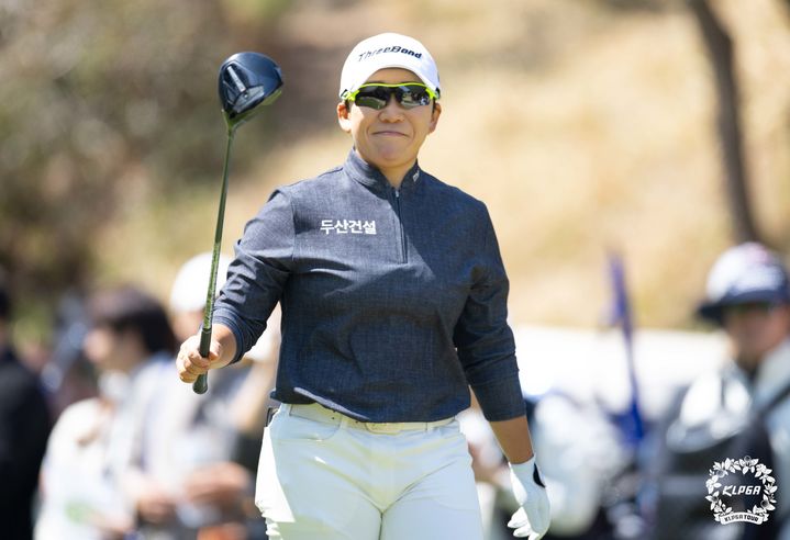 '골프 전설' <b>신지애</b>, LPGA 투어 <b>토토 재팬 클래식</b> 첫날 단독 <b>3위</b>