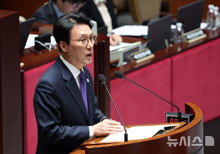 金총리, <b>울산화력발전소 붕괴사고</b> 긴급 지시 "모든 장비·인력 동원 인명...