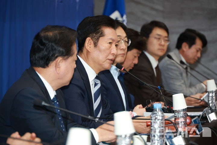 <b>정청래</b> "尹 <b>정부자산 매각</b>은 매국 행위…이승만 적산불하 떠올라"