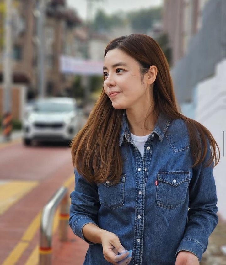 <b>김규리</b>, '<b>블랙리스트</b>'에 입 열었다 "'XXX' 협박 받기도…<b>트라우마</b> 심하...