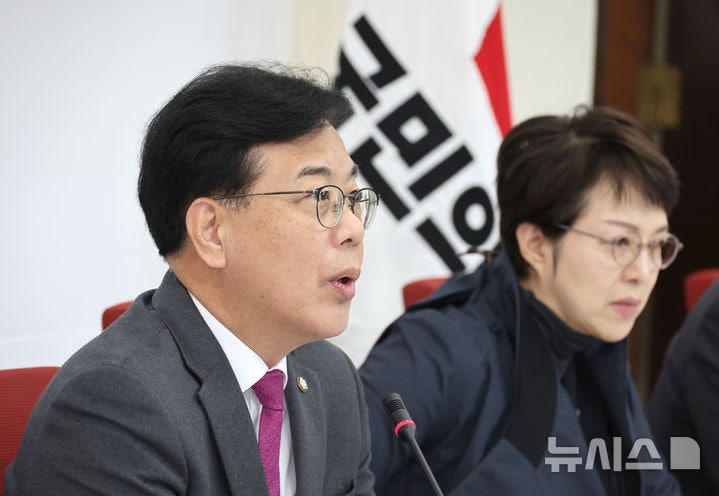 <b>송언석</b> "대통령실, '檢 항소 포기' 외압 행사했나…與에 국정조사 제안...