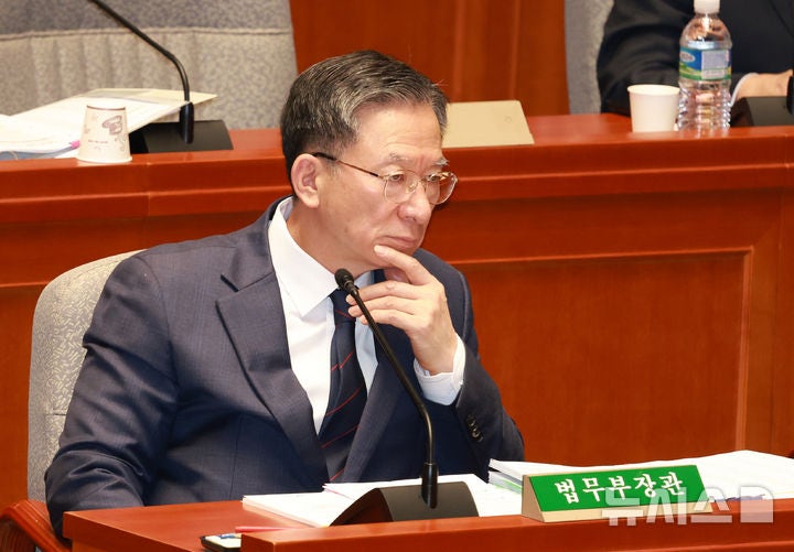 정성호 "<b>검사징계</b>법 <b>폐지</b> 논의에 적극 참여할 것"(종합)