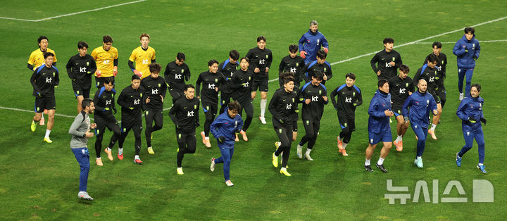 공식<b>훈련</b> 나선 <b>축구대표팀</b>