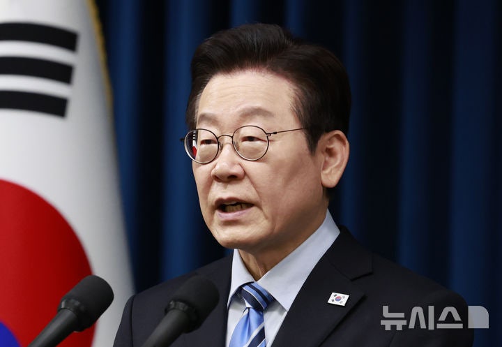한미 팩트시트 발표…李 "핵추진<b>잠수함 건조</b> 합의, 우라늄 농축 권한 확...
