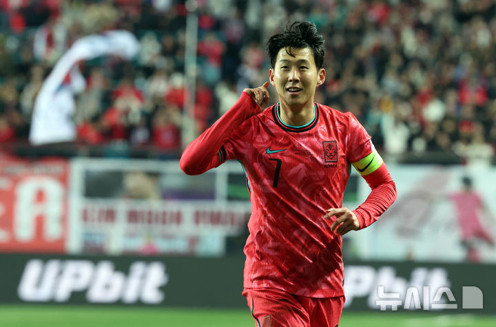 홍명보호, 볼리비아에 2-0 승리…손흥민 환상골·<b>조규성 복귀골</b>(종합)
