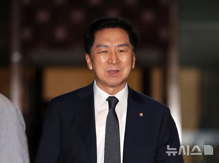 <b>김기현</b> "민중기 특검 '<b>통일교</b> 지원' 주장은 수사공작…野 죽이기 골몰"