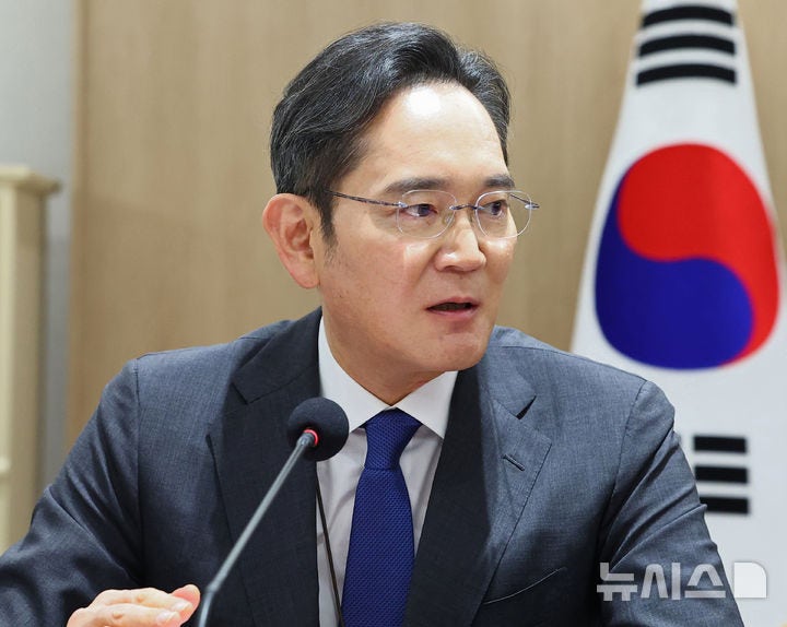 이재용 "<b>국내 투자</b>·청년 고용 <b>확대</b>…삼성, 약속 지킬 것"