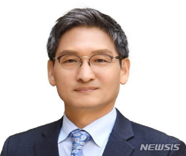 이 대통령, <b>관봉권</b> 띠지 분실·<b>쿠팡 의혹</b> 상설특검에 안권섭 임명