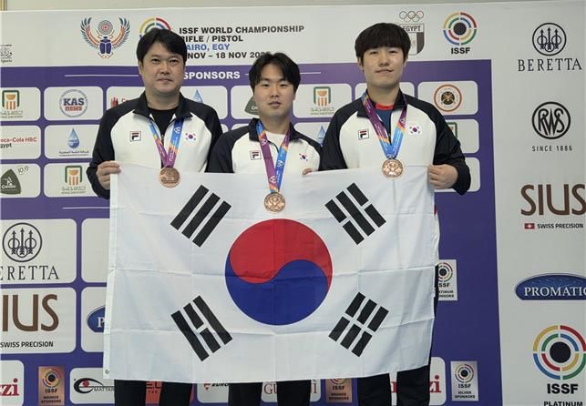한국 <b>사격</b>, 카이로 <b>세계선수권</b> 금메달 7개·종합 <b>2위</b>로 마무리