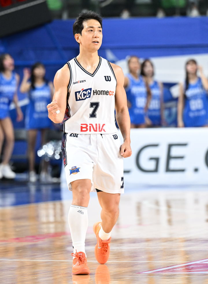 '<b>허훈</b> 해결사 능력 발휘' <b>KCC</b>, 연장 끝에 가스공사에 1점차 신승