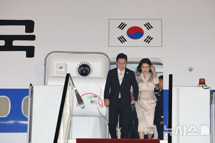 이 대통령, 이집트 1박2일 방문 종료…'<b>G20</b>' <b>남아공</b>으로 출국