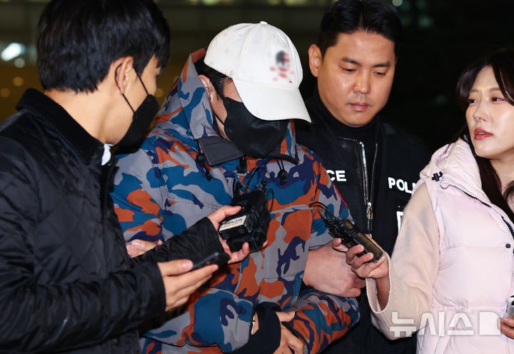 체포된 '<b>도이치</b> 주포', 친형 농막서 은신…금일 <b>구속영장</b>(종합)