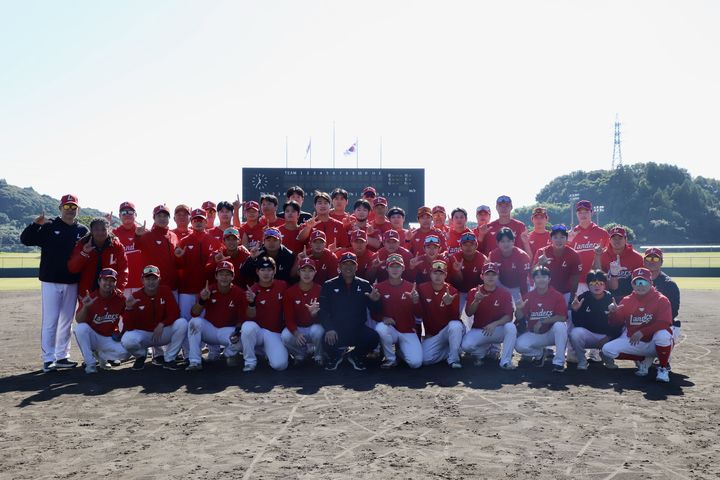 <b>SSG</b>, 가고시마 유망주 캠프 마무리…"완성도 높은 캠프"