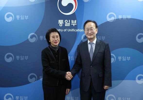 [서울=뉴시스]김남중 통일부 차관이 26일 에크시리 핀타루치 태국 외교부 사무차관과 만난 모습. (사진=통일부 제공) 2025.11.26. *재판매 및 DB 금지