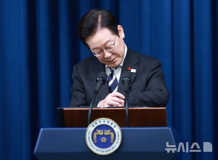 이 <b>대통령</b>, 국회 앞 내란 청산 집회 <b>불참</b> 결정…"위해 우려"