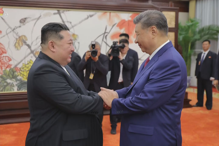 [서울=뉴시스] 중국이 지난달 발표한 군축 백서에서 ‘한반도 비핵화’라는 문구를 삭제했다고 사우스차이나모닝포스트(SCMP)가 6일 보도했다. 사진은 북한 조선중앙TV가 지난 9월 