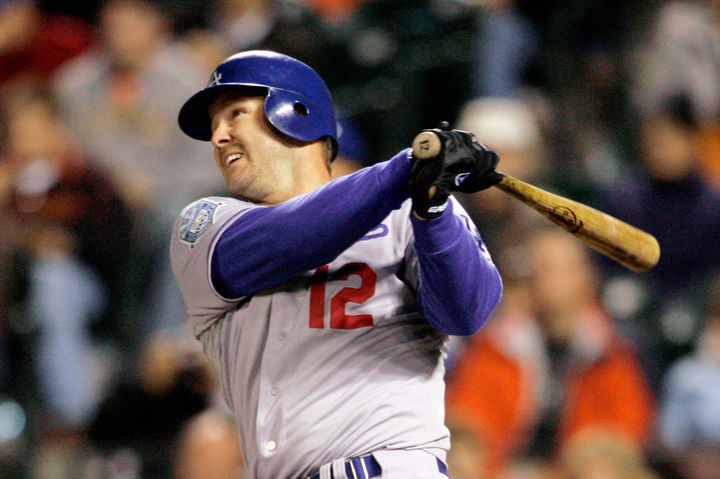 '2루수 통산 최다 홈런' 켄트, MLB <b>명예의 전당</b> 입성…<b>본즈</b>·<b>클레멘스</b> 고...