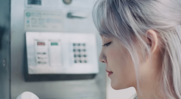 '이과 언니' <b>윤하</b>, 기초과학 저소득층 대학생 위해 1억 <b>기부</b>…<b>장학금</b> 신...