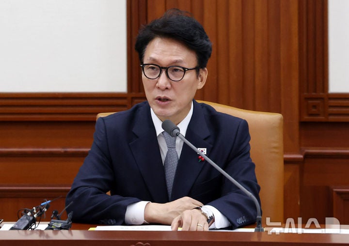 김 <b>총리</b> "<b>쿠팡</b> 문제 심각한 수준 넘어…법 위반 엄정 조치"