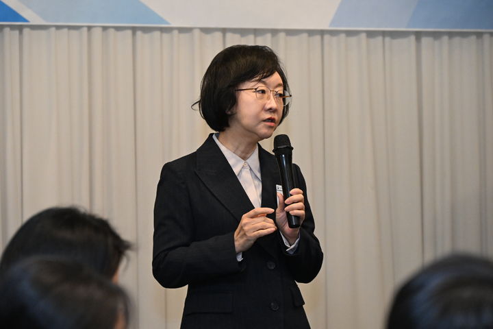 [서울=뉴시스] 오유경 식품의약품안전처 처장은 11일 서울 종로구의 한 식당에서 기자간담회를 열고 식의약 현안 질의에 대해 답했다.(사진=식약처 제공) 2025.12.11.*재판매 및 DB 금지