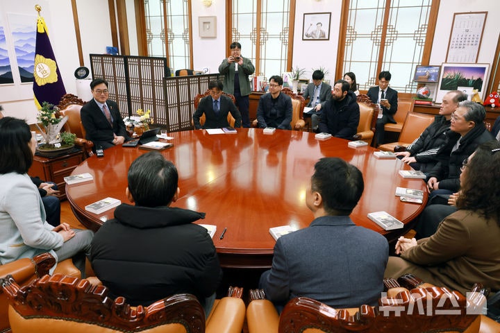 <b>우원식 의장</b>, 전국<b>가맹점주협의회 면담</b>