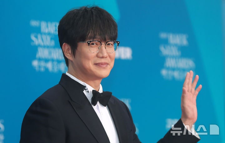 <b>성시경 매니저</b> '업무상 <b>횡령</b>' <b>불송치</b>…소속사 "처벌 원치 않아"