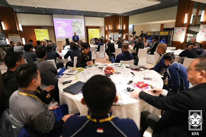 FIFA 남자<b>유소년대표팀 지도자</b> 세미나…유소년 육성 모델 공유