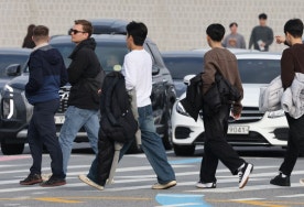 한낮 최고 16도 온화한 겨울…일교차 커