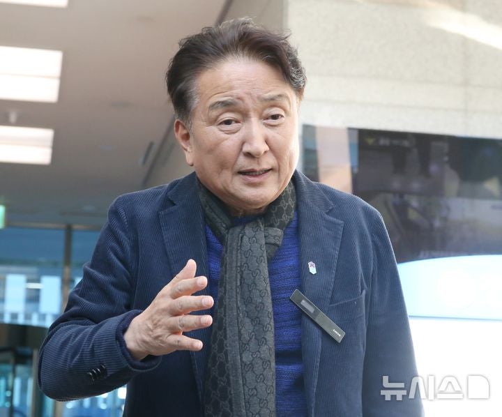 '<b>돈봉투</b>·산막 뇌물 <b>의혹</b>' <b>김영환</b> 지사 재소환…"먼지털이식 수사"(종합...