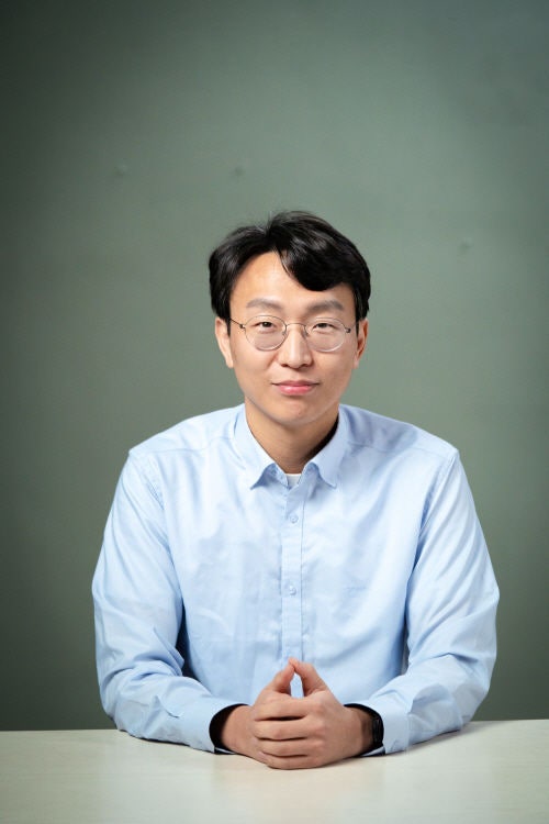 '저속노화' <b>정희원</b>, <b>사생활 논란</b> 속 서울시에 사의 표명