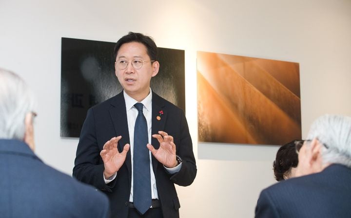 [서울=뉴시스] 배경훈 부총리 겸 과학기술정보통신부 장관이 19일 서울 중구 달개비에서 열린 '과학기술유공자 간담회' 에서 발언하고 있다.(사진=과학기술정보통신부 제공) 2025.12.19.photo@newsis