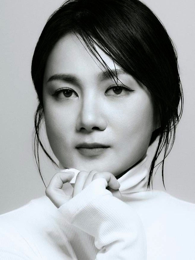 "박나래, 매니저들에게 샤넬백 주고 돈도 따로 챙겨 줘"