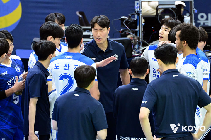 삼성화재 11연패 수렁