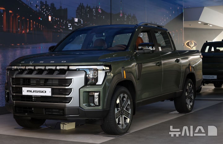 KGM 픽업 무쏘 공개