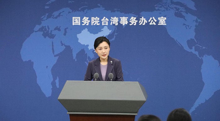 [서울=뉴시스] 중국 국무원 대만사무판공실 장한 대변인이 정례브리핑을 하는 모습.<사진출처: 중국중앙(CC) TV 캡쳐> 2025.12.31