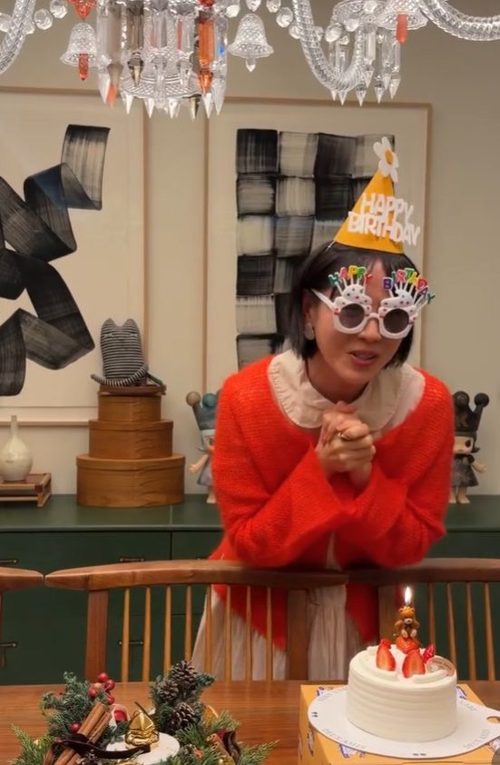 '현빈♥' 손예진, 생일 파티서 아들과 티격태격…"빨리 불어야지"