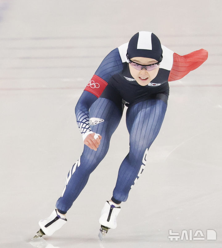 [밀라노=뉴시스] 김근수 기자 = 스피드스케이팅 김민선이 9일(현지 시간) 이탈리아 밀라노 스피드스케이팅 아레나에서 열린 2026 밀라노코르티나 담페초 동계올림픽 스피드스케이팅 1