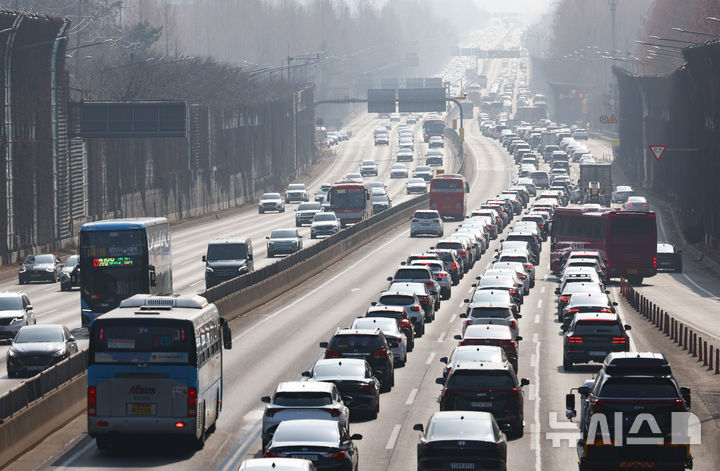 설 연휴 귀성길 혼잡 절정