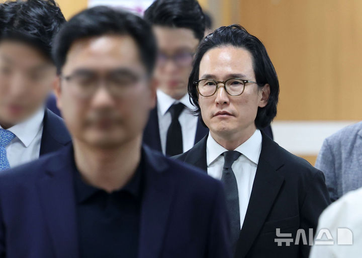 조현범 한국앤컴퍼니 사임 결정