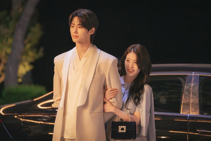 21세기 대군부인 김건희, 보석심리 앞두고 '샤넬백 수수' 인정