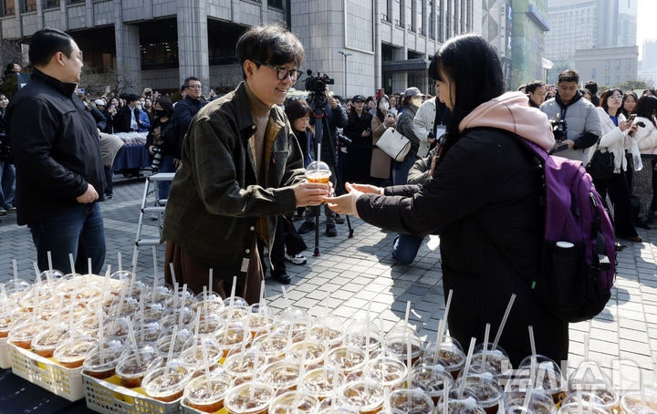 왕과사는남자