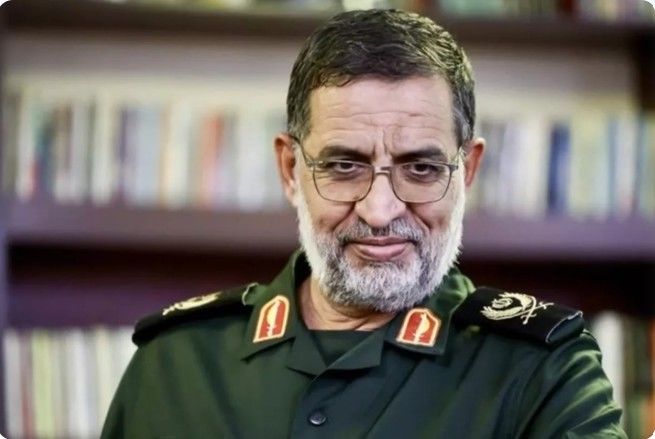 [서울=뉴시스]이란 이슬람혁명수비대(IRGC)는 20일 알리 모하마드 나이니 IRGC 대변인이 이날 오전 미국과 이스라엘의 공격으로 사망했다고 발표했다. 사진은 나이니의 생전 모습. <사진 출처 : 캐스피안 포