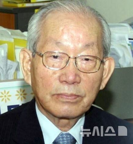 [서울=뉴시스] 조필제 전 동서식품 부회장.