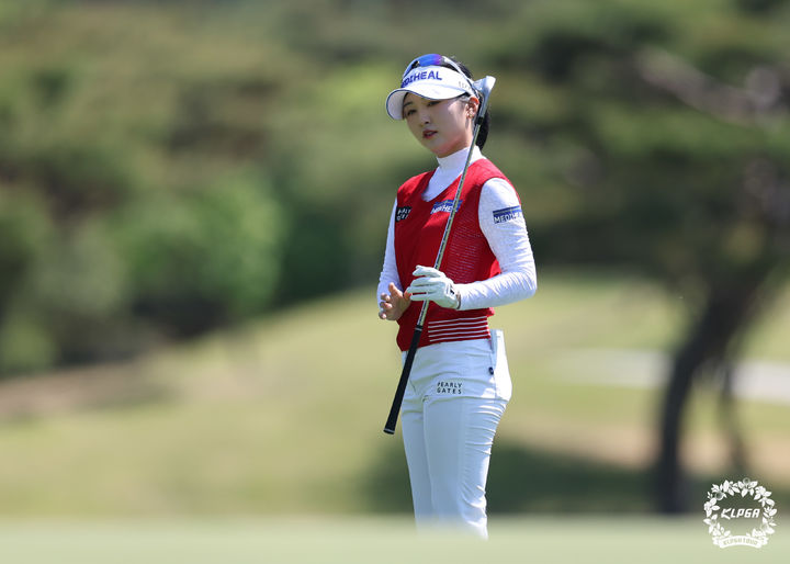 '디펜딩 챔피언' 이예원, KLPGA <b>두산 매치플레이</b> 첫날 승리