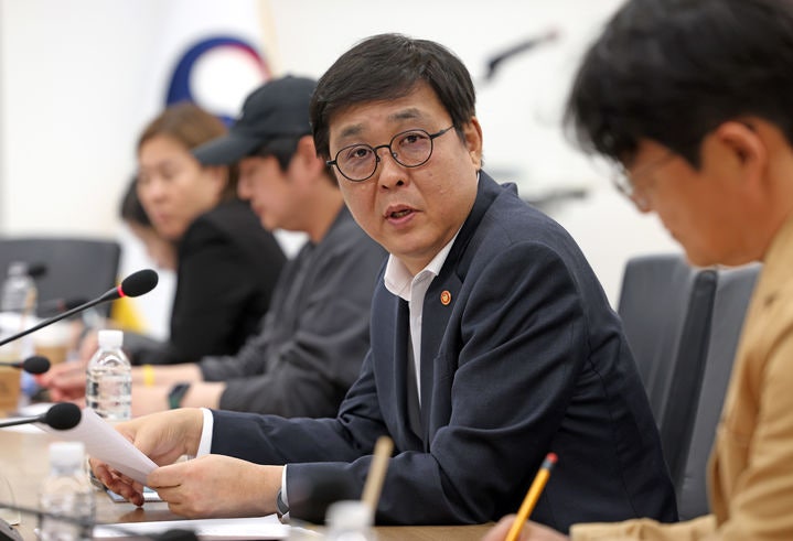 최휘영 문화체육관광부 장관은 6일 서울 종로구 국립현대미술관 서울관에서 열린 문화예술정책자문위원회 영화·영상분과 제3차 회의를 열었다. (사진=문체부 제공) *재판매 및 DB 금지