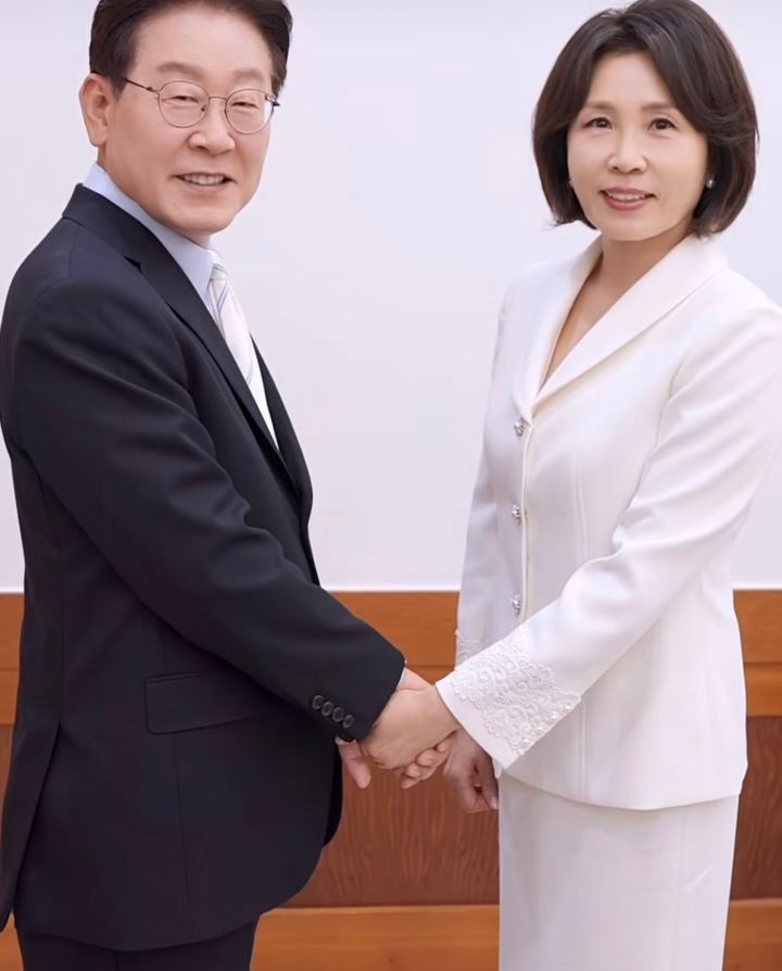 이재명 대통령의 ‘사랑꾼’ 인증, 부부의 날 맞아 과거 재연