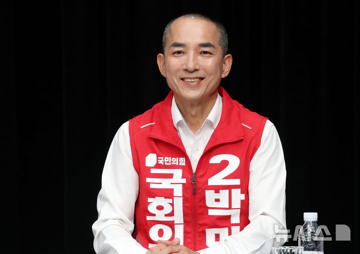 잠은 죽어서 자겠다, 박민식의 100시간 무박 유세