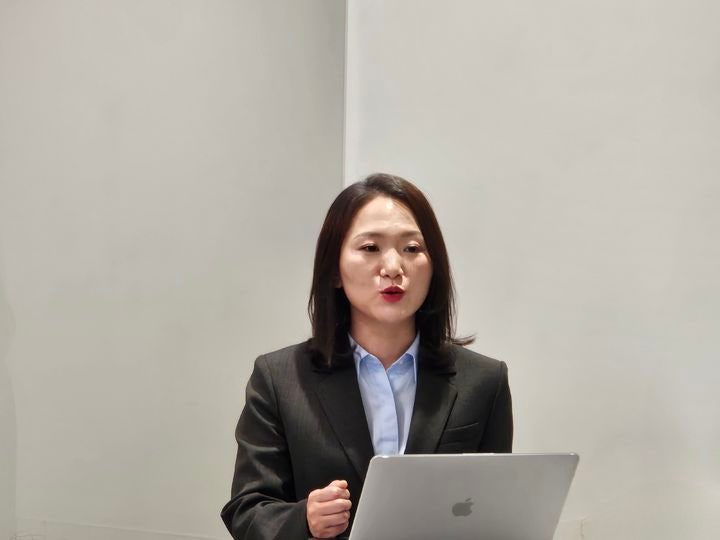 [서울=뉴시스] 박은비 기자 = 써머 펑(Summer Feng) 신임 샤오미코리아 사장이 29일 서울 중구 샤오미코리아 오피스에서 열린 '샤오미 17T 미디어 브리핑'에서 발언하고 있다. 2026.05.29. sil